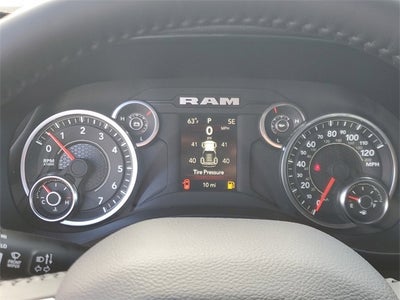 2024 RAM Ram 1500 RAM 1500 LONE STAR CREW CAB 4X2 5'7' BOX