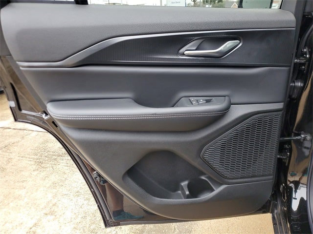 2025 Jeep Grand Cherokee GRAND CHEROKEE LAREDO 4X2