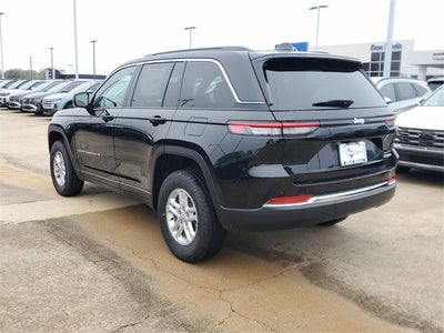 2025 Jeep Grand Cherokee GRAND CHEROKEE LAREDO 4X2