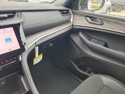 2027 Jeep Grand Cherokee Altitude