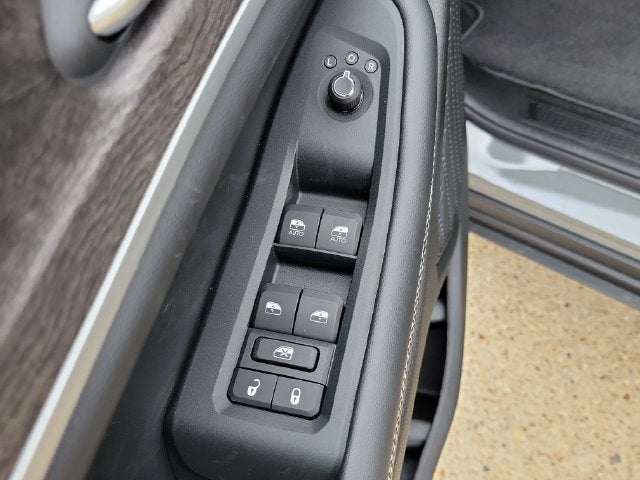2027 Jeep Grand Cherokee Altitude