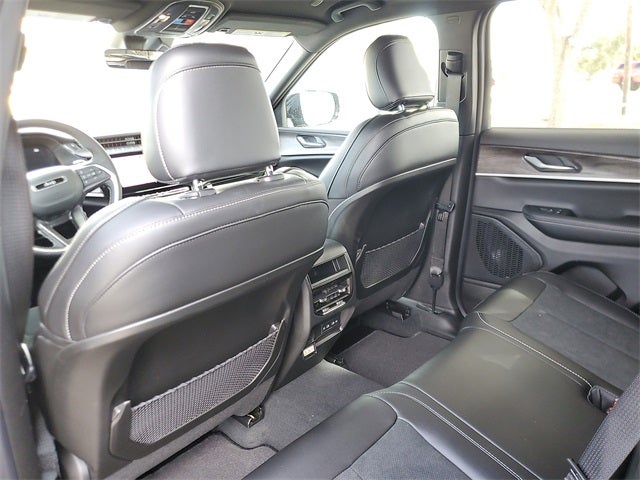 2026 Jeep Grand Cherokee GRAND CHEROKEE LAREDO ALTITUDE 4X2