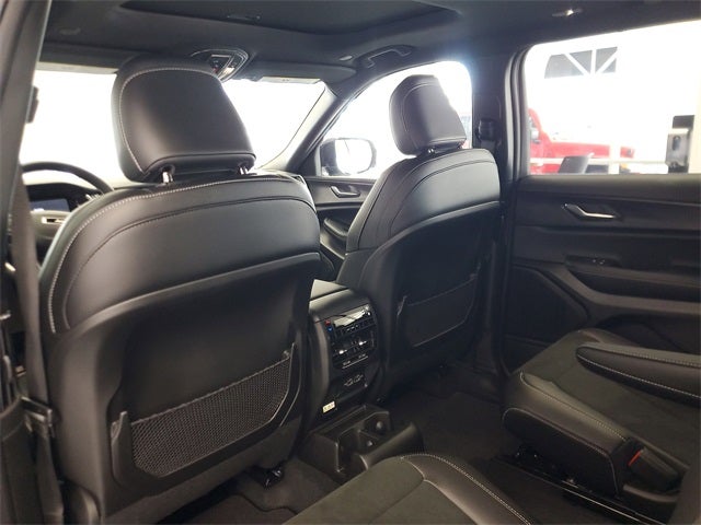 2025 Jeep Grand Cherokee GRAND CHEROKEE L ALTITUDE X 4X2