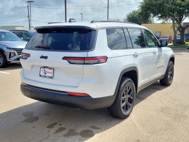 2026 Jeep Grand Cherokee GRAND CHEROKEE L LAREDO ALTITUDE 4X2