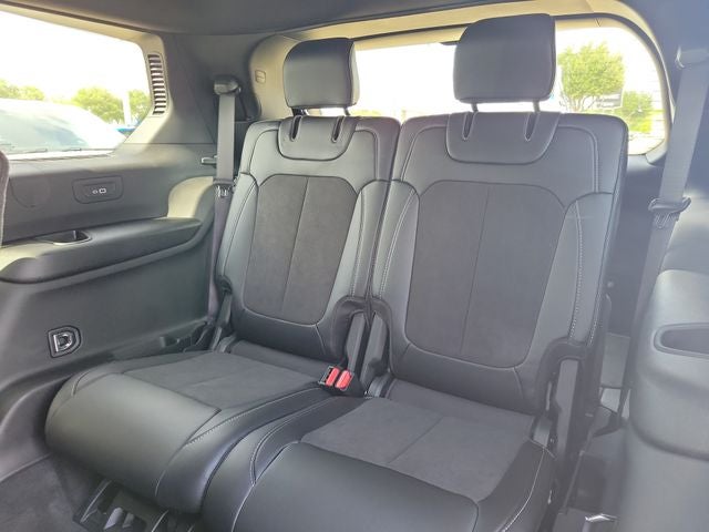 2026 Jeep Grand Cherokee GRAND CHEROKEE L LAREDO ALTITUDE 4X2