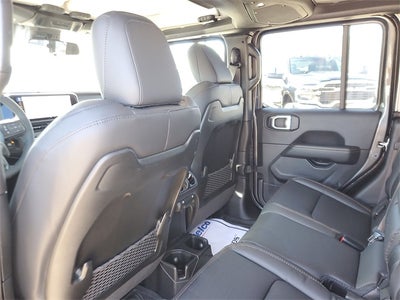 2025 Jeep Gladiator GLADIATOR HIGH TIDE 4X4