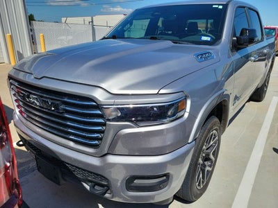 2025 RAM 1500 Laramie Crew Cab 4x4 5'7' Box
