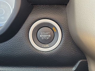 2021 RAM 1500 Laramie Crew Cab 4x4 5'7' Box