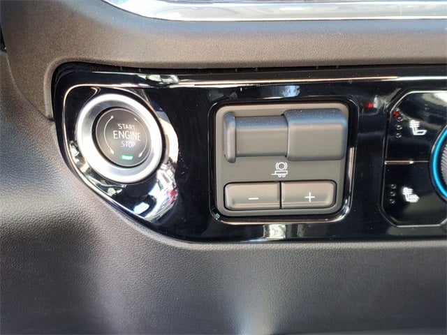 2024 Chevrolet Silverado 1500 2WD Crew Cab Short Bed LT