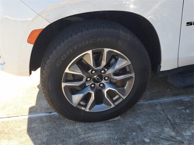 2022 Chevrolet Suburban 4WD Z71