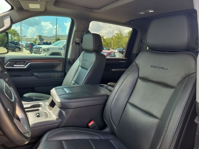 2024 GMC Sierra 2500HD 4WD Crew Cab Standard Bed Denali