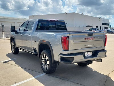 2024 GMC Sierra 2500HD 4WD Crew Cab Standard Bed Denali
