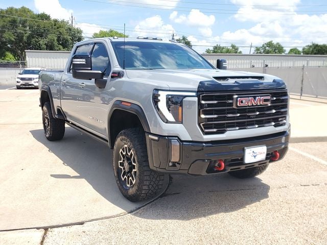 2024 GMC Sierra 2500HD 4WD Crew Cab Standard Bed AT4X