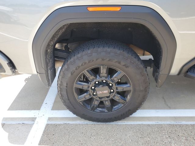 2025 GMC Sierra 2500HD 4WD Crew Cab Standard Bed AT4
