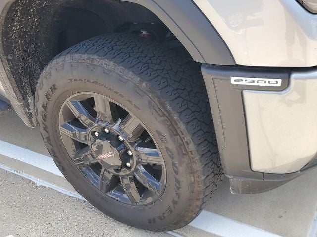 2025 GMC Sierra 2500HD 4WD Crew Cab Standard Bed AT4