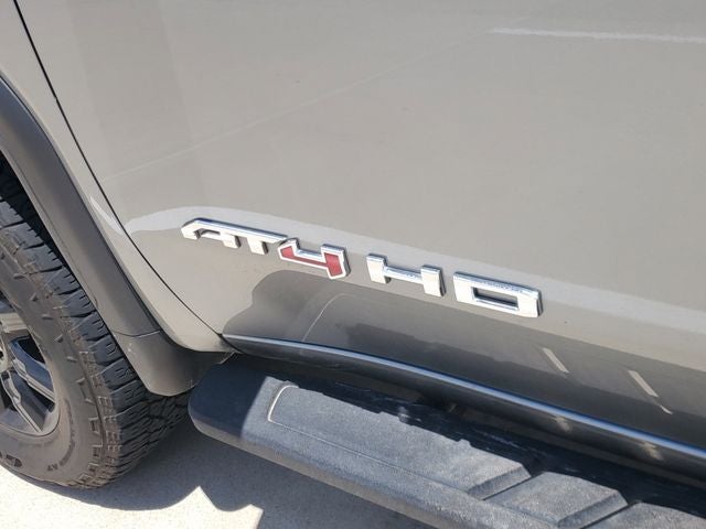 2025 GMC Sierra 2500HD 4WD Crew Cab Standard Bed AT4