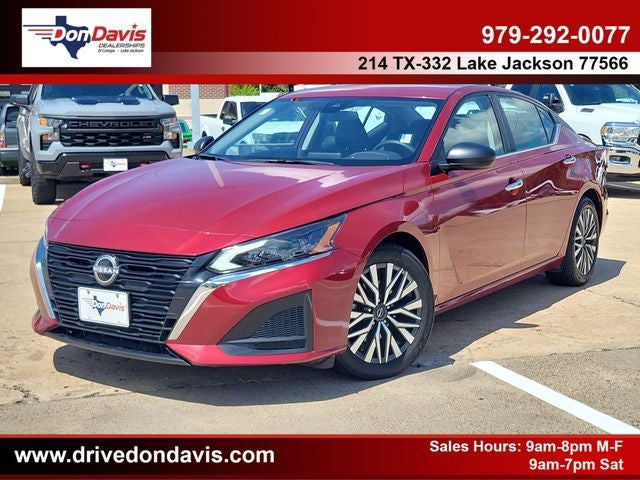 2025 Nissan Altima SV FWD