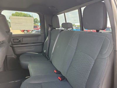 2026 RAM Ram 2500 RAM 2500 BLACK EXPRESS CREW CAB 4X4 6'4' BOX