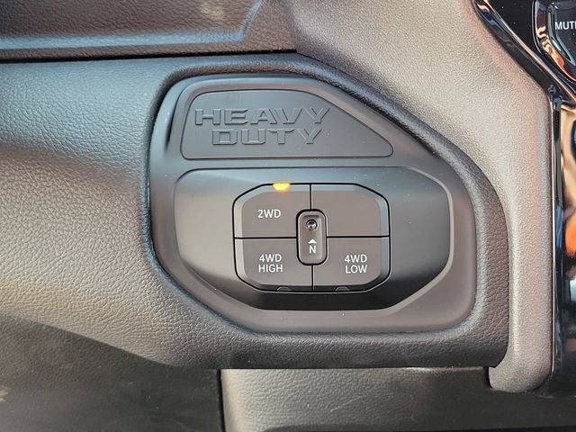 2026 RAM Ram 2500 RAM 2500 BLACK EXPRESS CREW CAB 4X4 6'4' BOX