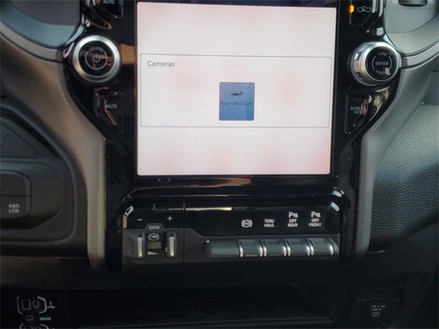 2026 RAM Ram 2500 RAM 2500 BLACK EXPRESS CREW CAB 4X4 6'4' BOX