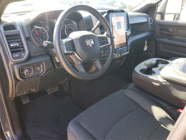 2026 RAM Ram 2500 RAM 2500 BLACK EXPRESS CREW CAB 4X4 6'4' BOX