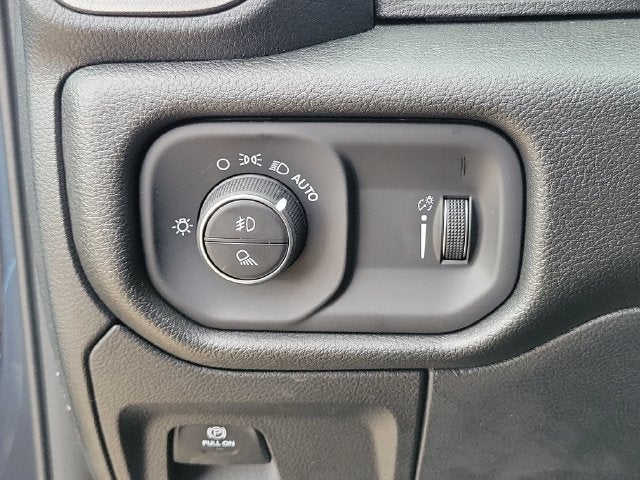 2027 RAM 1500 Express