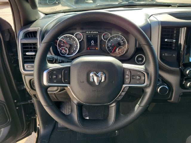 2027 RAM Ram 1500 RAM 1500 EXPRESS CREW CAB 4X2 5'7' BOX