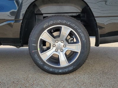 2027 RAM Ram 1500 RAM 1500 EXPRESS CREW CAB 4X2 5'7' BOX