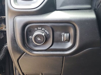2022 RAM 2500 Tradesman Crew Cab 4x4 6'4' Box