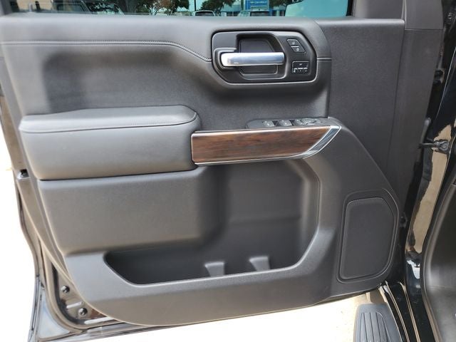 2021 GMC Sierra 1500 2WD Crew Cab Short Box SLT