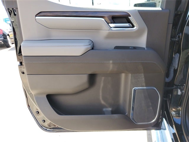 2023 GMC Sierra 1500 2WD Crew Cab Short Box SLT