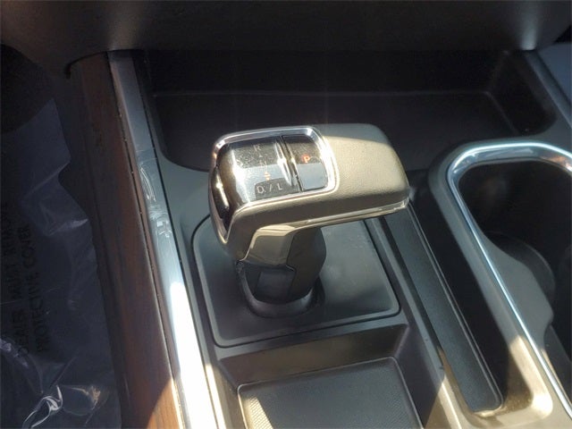 2024 GMC Sierra 1500 2WD Crew Cab Short Box SLT