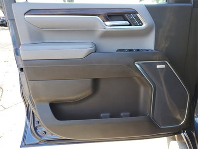 2022 GMC Sierra 1500 4WD Crew Cab Short Box SLT