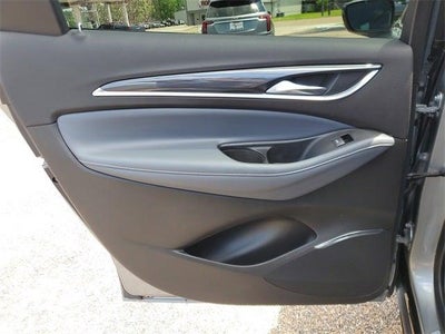 2024 Buick Enclave Essence FWD