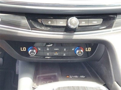 2024 Buick Enclave Essence FWD