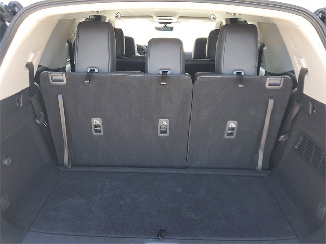 2025 Nissan Pathfinder SL FWD