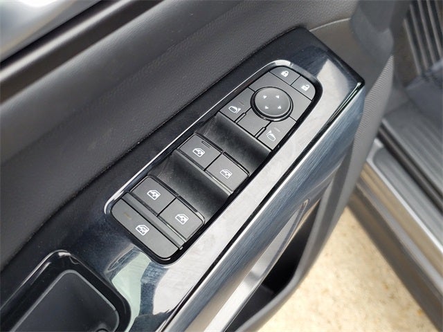 2025 Nissan Pathfinder SL FWD