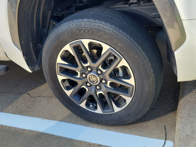 2024 Toyota Tundra Limited - Photo 9