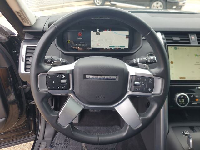 2024 Land Rover Discovery P300 S