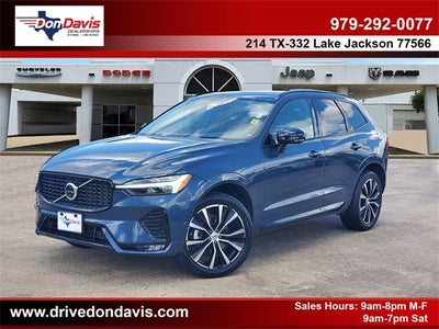 2024 Volvo XC60 B5 Plus Dark Theme