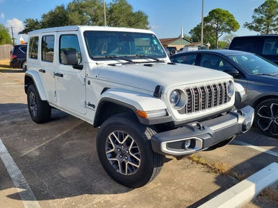 2025 Jeep Wrangler 4-Door Sahara 4x4