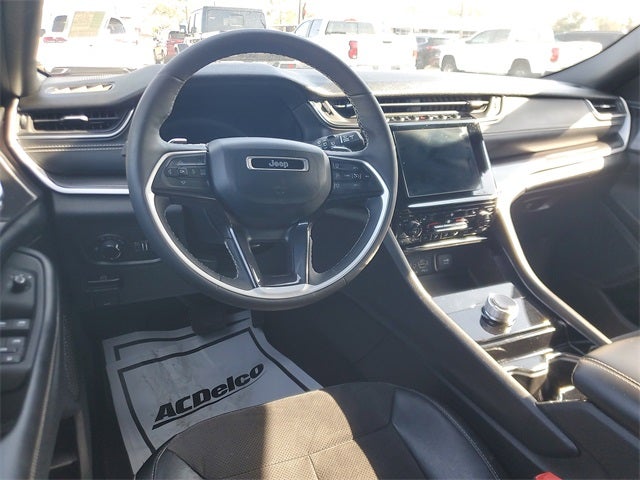 2023 Jeep Grand Cherokee L Altitude 4x2