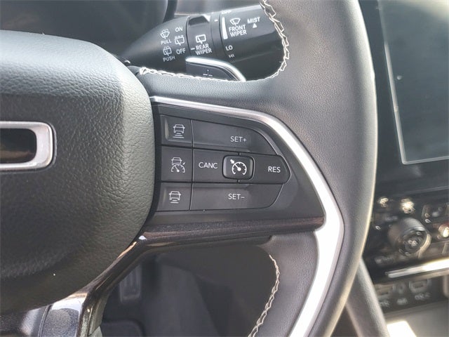 2023 Jeep Grand Cherokee L Altitude 4x2