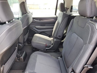 2024 Jeep Grand Cherokee L Laredo 4x4