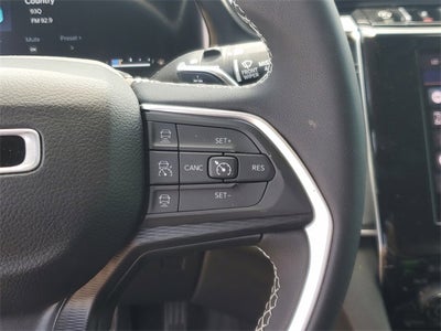 2024 Jeep Grand Cherokee L Laredo 4x4