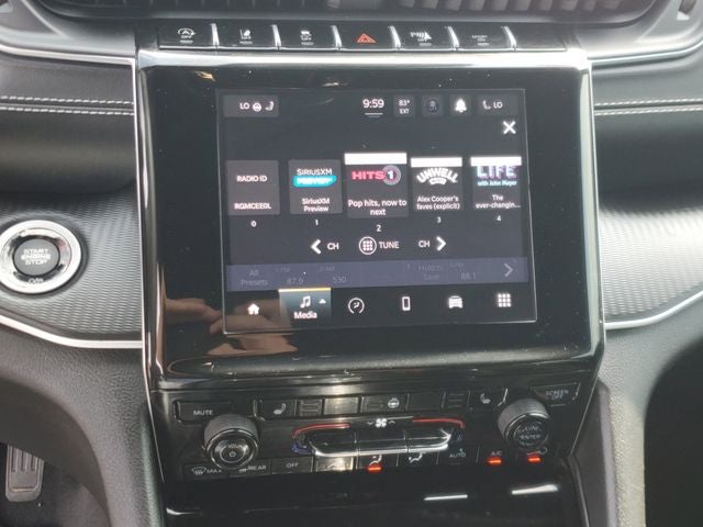2023 Jeep Grand Cherokee L Altitude 4x4