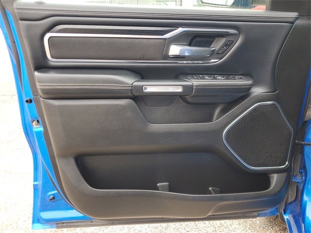 2024 RAM 1500 Laramie Crew Cab 4x2 5'7' Box