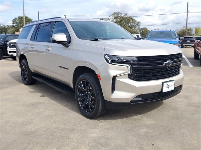 2023 Chevrolet Suburban RST