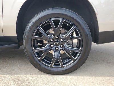 2023 Chevrolet Suburban RST