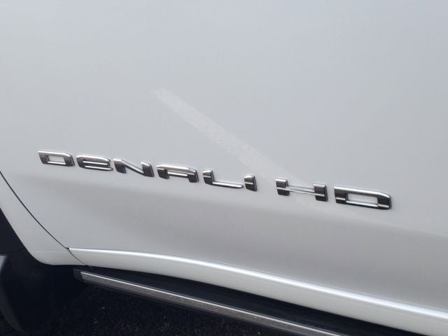 2023 GMC Sierra 2500HD 4WD Crew Cab Standard Bed Denali